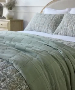 Discount Freya Quilt Sage Small Bed Linen
