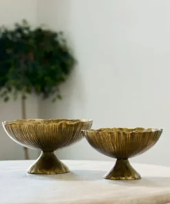 Hot Petal Bowl on Stand Large Urns, Vases & Planters